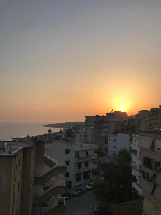 סרנדה Aura Apartment